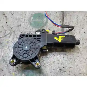 

WINDOW MOTOR FRONT LEFT Hyundai H 1 2 WIRES