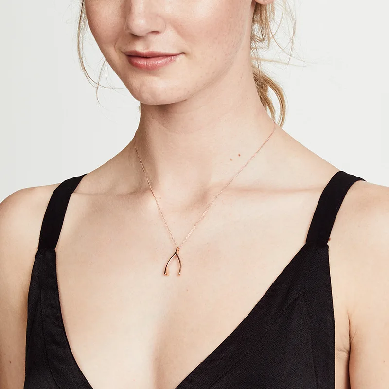 

2019 Europe And America New Style Wishbone Short Necklace Fashion Simple V Versatile Pendant Choker