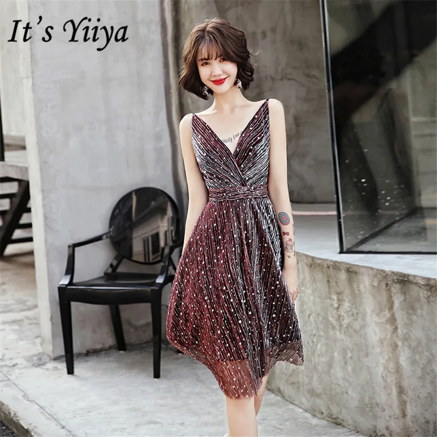 Это Yiiya платье для выпускного вечера элегантное с v-образным вырезом блестящее платье с блестками плиссированная длиной до колена женское торжественное платье размера плюс E1392 - Цвет: Коричневый