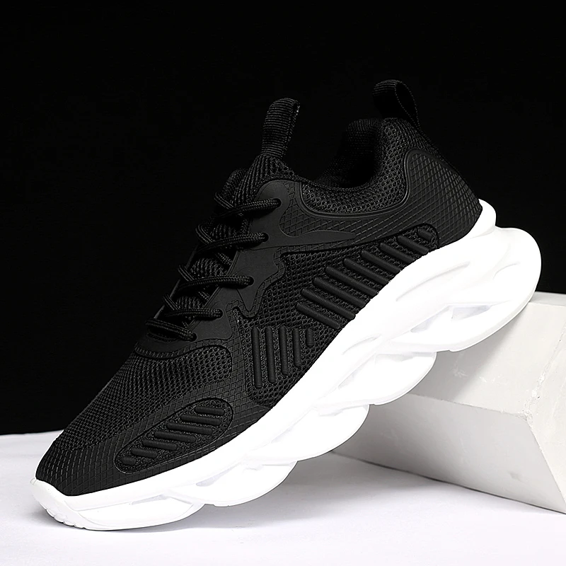 

2019 Krasovki Men's Casual Shoes Male Lace-up Sneakers Breathable Lace Up Man Footwears Sport Sapato Masculino Plus Size 39-45