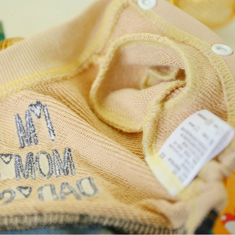 英文字母点点牛仔裤9