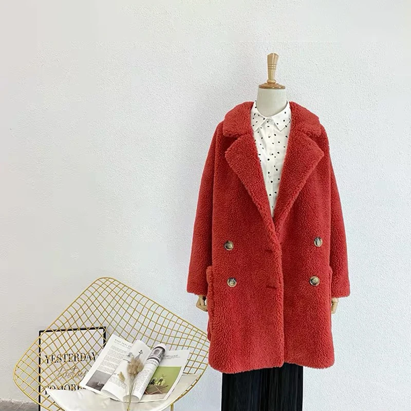 Red Пальто из искусственного меха для женщин, большие размеры, 30% натуральный овечий мех, плюшевое пальто для девочек, новинка, модное двубортное зимнее пальто для женщин - Цвет: Red