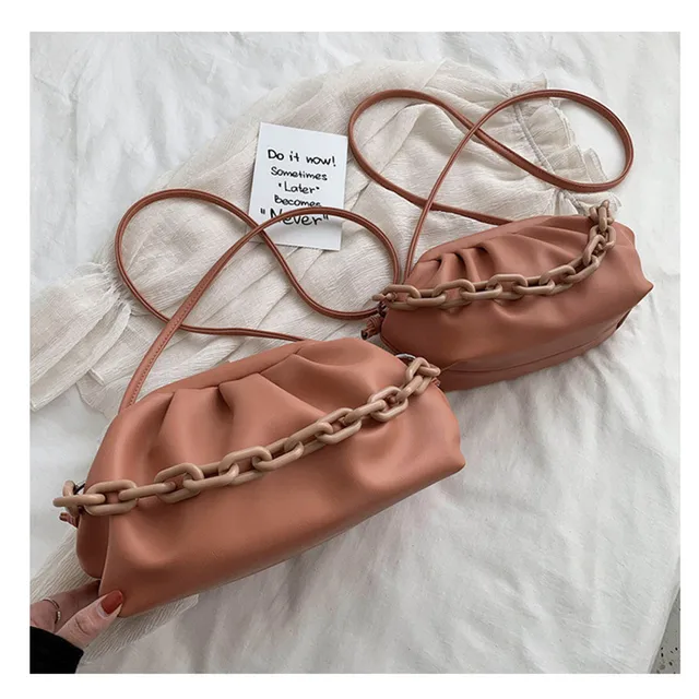2022 Retro Women Dumplings Messenger Bag Designer Chain New Fashion Cloud Female Crossbody Shoulder Bag Tide Handbag Clutch Bag Big Pink