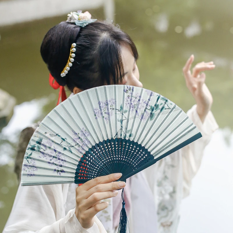 

Folding Fan Women Ventilatore Chinese Style Hand Fan Ventilador Abanicos Para Boda Portable Bamboo Gift Hanfu Performance Fans
