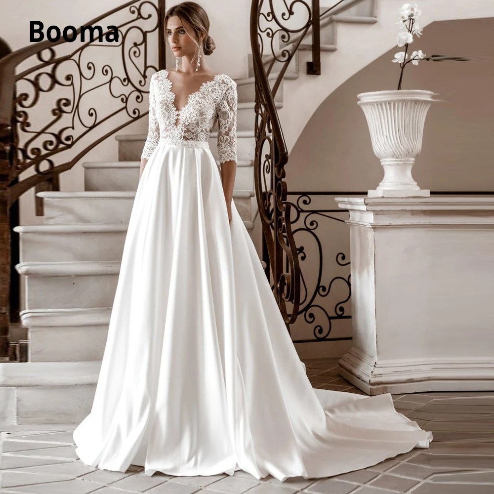 Booma A-lijn Satin Wedding Jurken Kant V-hals 3/4 Mouwen Boho Bruidsjurk Vintage Prinses Party Dress Sweep Trein Plus Size Booma A-lijn Satin Wedding Jurken Kant V-hals 3/4 Mouwen Boho Bruidsjurk Vintage Prinses Party Dress Sweep Trein Plus Size