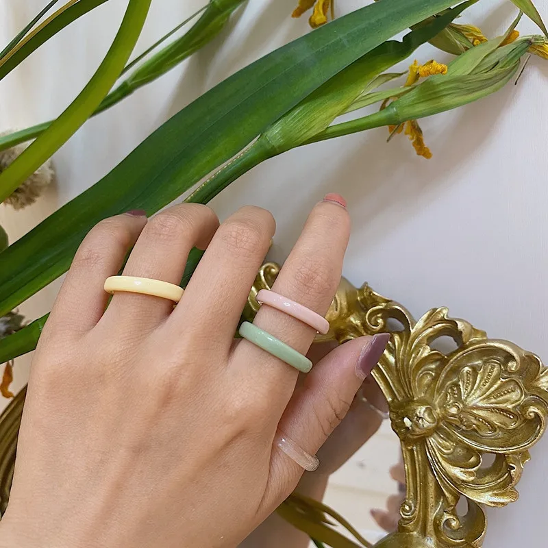 

1pcs Korea 2020 Chic Colorful Transparent Resin Acrylic Round Rings Hot Morandi Color Light Ring Women Party Jewelry Ring