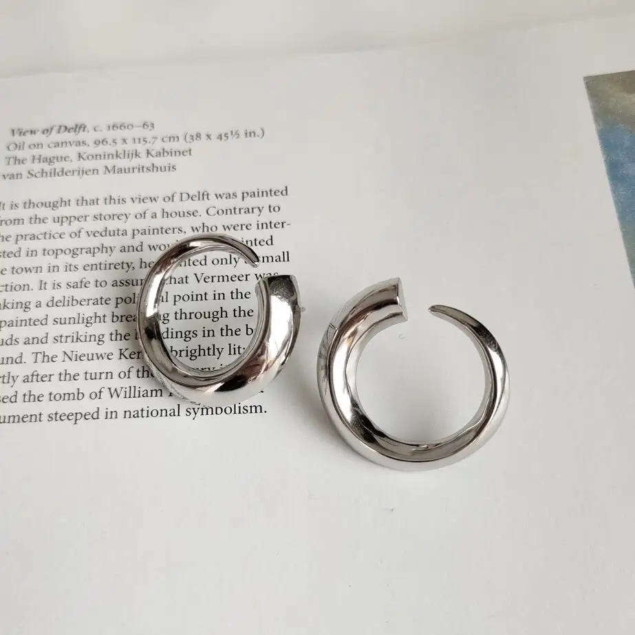 Серьги-гвоздики женские из серебра 925 пробы в форме спирали | Украшения и