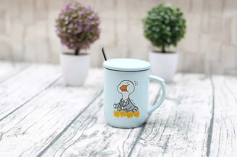 Керамическая Милая мультяшная утка узор кружка с ложкой крышкой, Необычные кружки кристалл крышка кружка для чая молока, кофе чайный фарфор чашка
