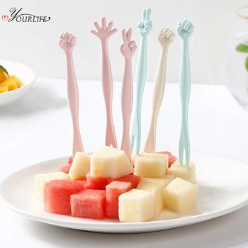 

OYOURLIFE 6pcs/set Creative Cartoon Fruit Fork Family Party Cake Dessert Fruit Salad Forks Food Picks Decorative Tableware