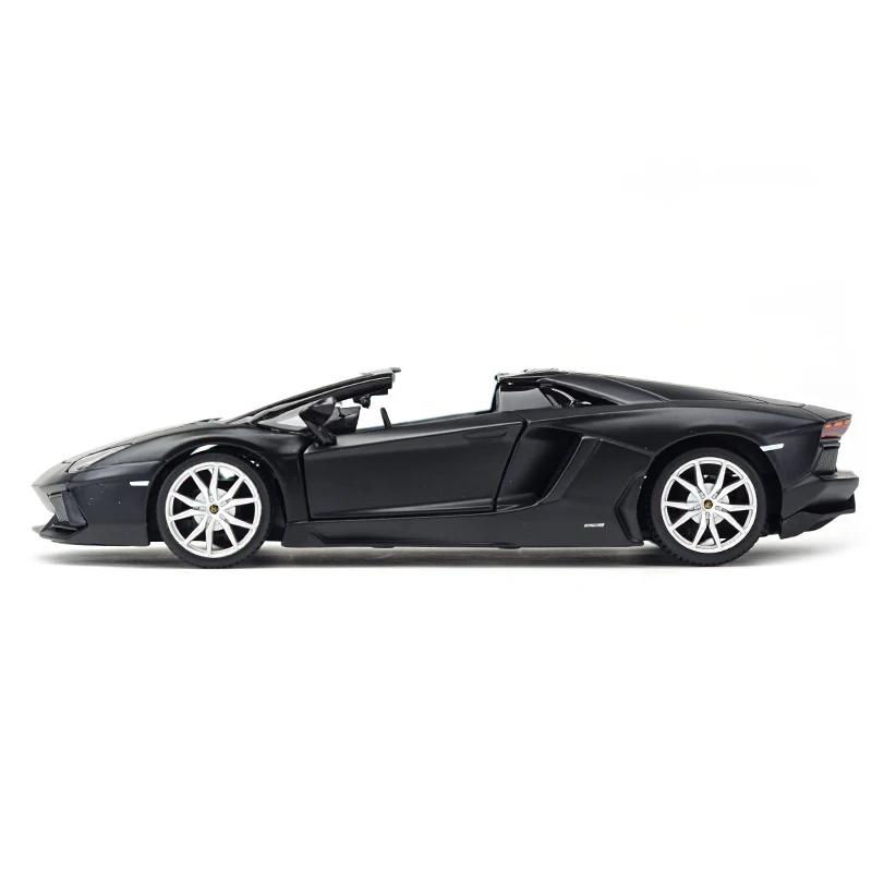 Maisto 1:24 Aventador LP700 4 родстер спортивный автомобиль статические литые транспортные