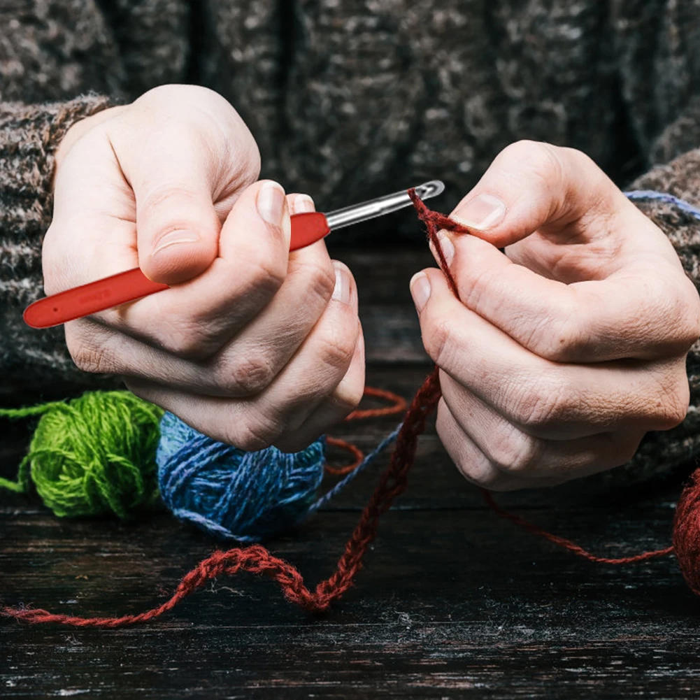 Aluminum Weave Knitting Needles Women DIY Tools Soft Handle Grip Sweater Crochet Hooks Set with Storage Bag Craft