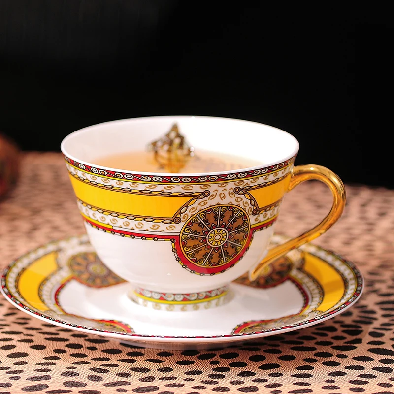 

Royal Style Top Grade Bone China Coffee Cup Elegant European Tea Cup Set And Saucer Afternoon Tea Teacup Nice Gift