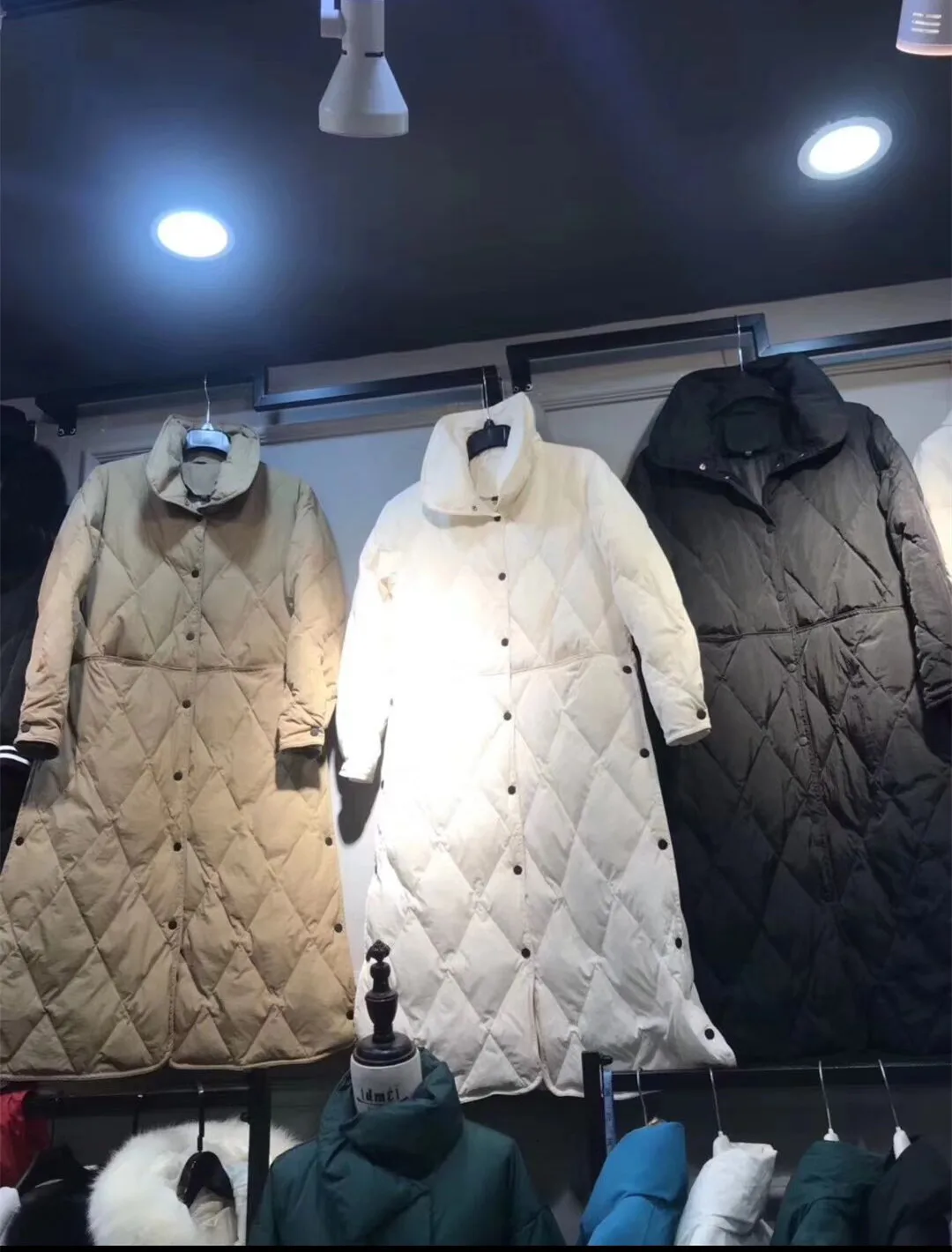 Задняя сезон 2019 легкие тонкие однорядные застежки высокие сапоги до колена