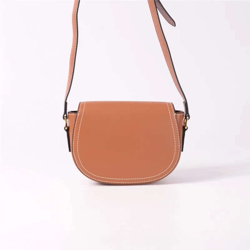 

Retro Small CK Cowhide Horsebit Buckle Saddle Bag Retro Semicircle Bag Versitile Fashion Shoulder Bag Shoulder Popular Brand Bag