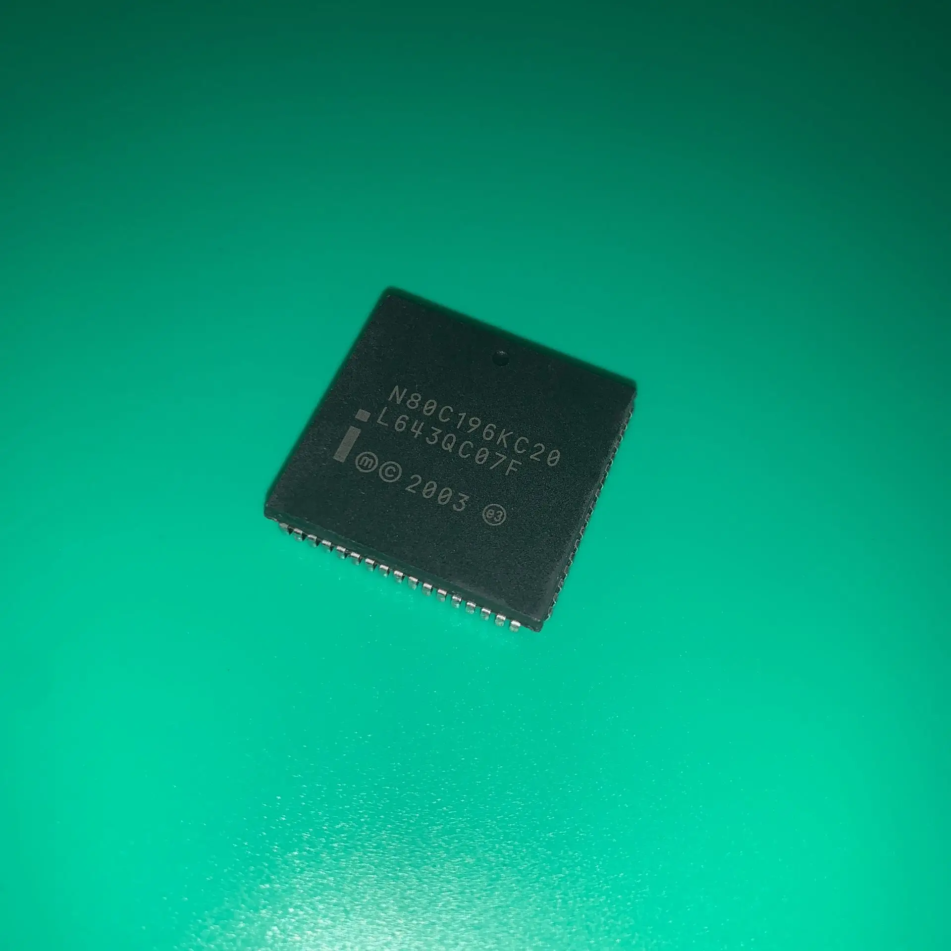 Microcontrolador 16-bit 20mhz Nn80c196 Kc20 N80c 19kc20 n 196 Plplcc68 N80c196kc 20