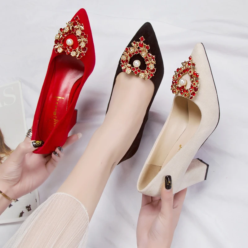 Красные свадебные туфли; женские модельные туфли на высоком каблуке; жемчужные туфли-лодочки; Свадебная обувь со стразами; женская обувь на массивном каблуке; zapatos mujer; N7721