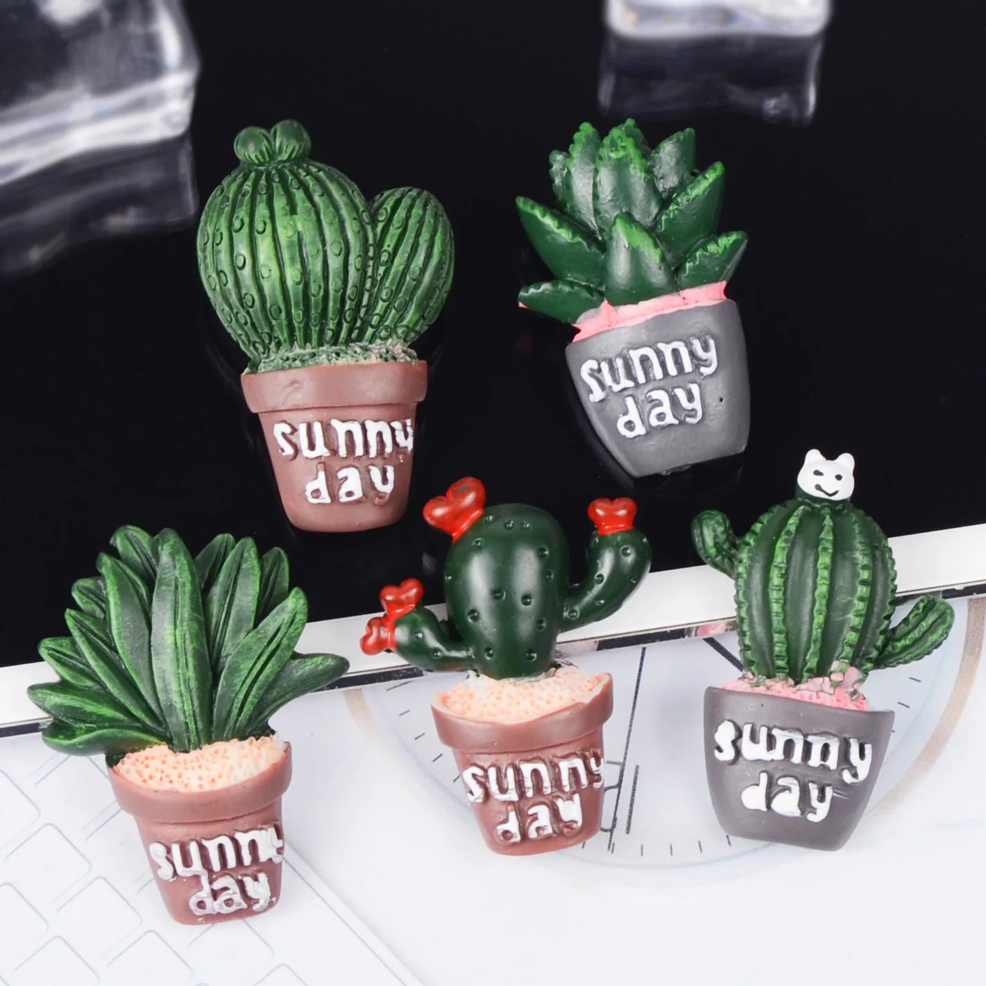 

10pcs/lot Resin Potted Cactus Children's Hair Accessories Hairpin Jewelry Accessories DIY Cream Mobile Phone Case Material