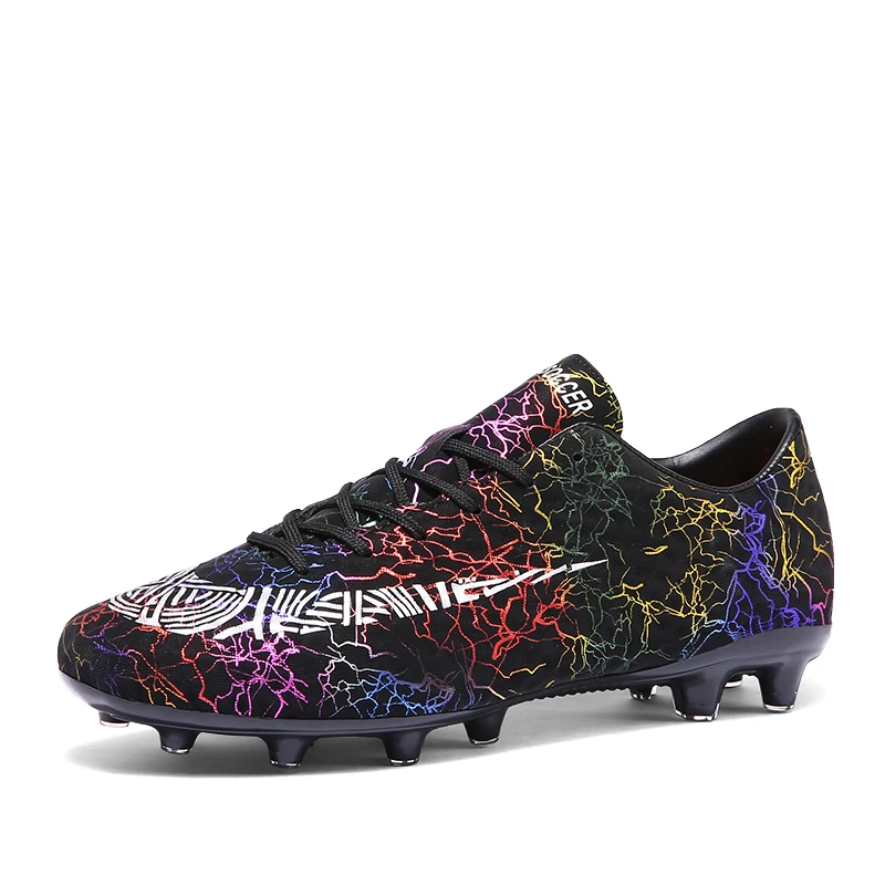 

ZHENZU Outdoor Football Boots Men Kids Soccer Shoes Original Cleats Sport Sneakers Eur Size 35-44 chaussure de foot