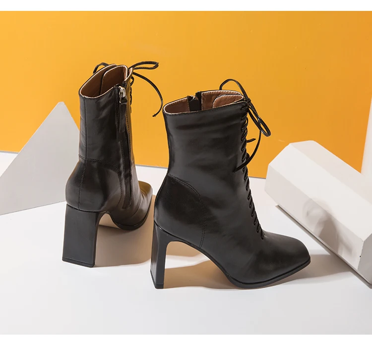 Botas torn.