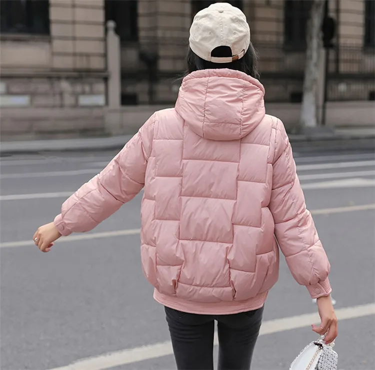 Новинка, женское короткое хлопковое пальто больших размеров, женские зимние парки, плотная Студенческая куртка с капюшоном, однотонный пуховик, LM224