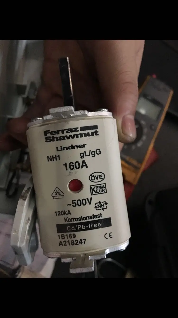 Предохранители: NH1GG50V125 125A 500V NH1 V236044 гг/NH1GG50V16 M200801/NH1GG50V160 A218247/NH1GG50V200 P218766