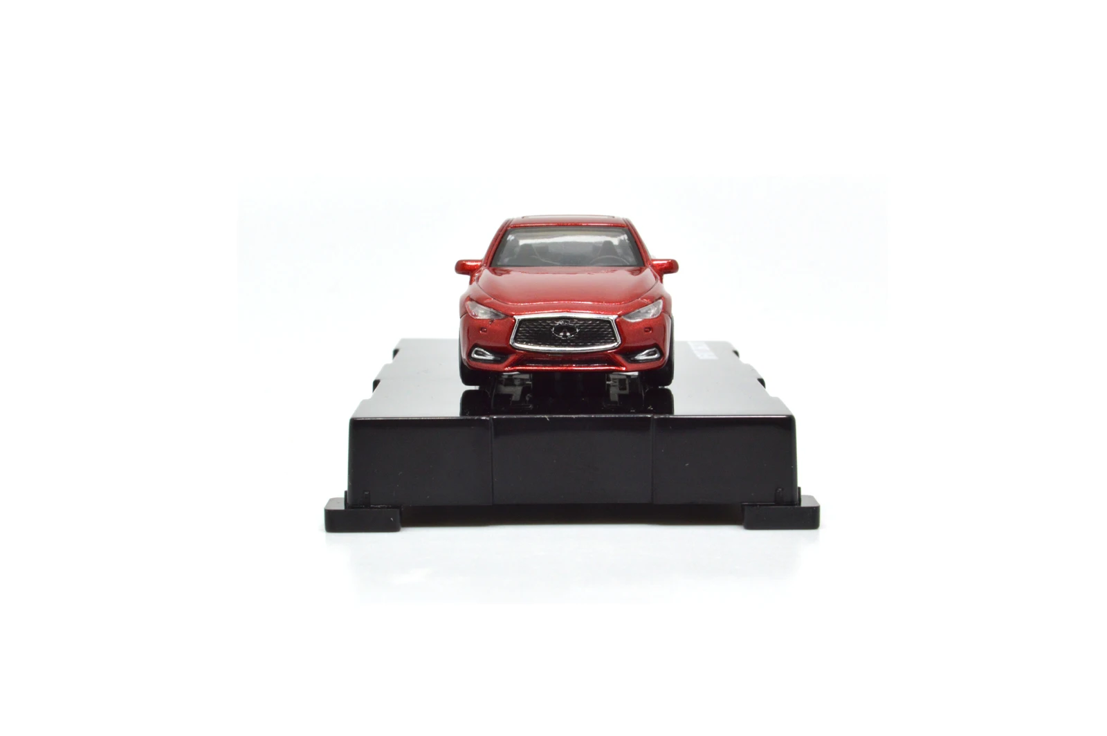 Модель Paudi 1/64 1: 64 масштаб Infiniti Q60 красный литье под давлением Модель автомобиля игрушки подарки для мальчиков и девочек