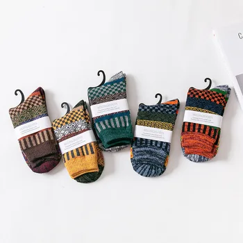 

5 Pairs/lot Winter Men's Wool Socks Thicken Sheep's Socks Warm Men Retro Style Colorful Fashion For Snow boots Man Socks