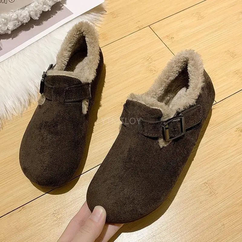 Подходящая ко всему женская обувь модные лоферы на меху зимняя в британском