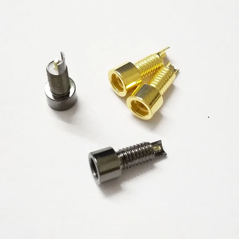 

Universal MMCX Pin Socket Plug for Shure Headphones DIY Gold Plated Copper Plug with Screw Nut 2 sets