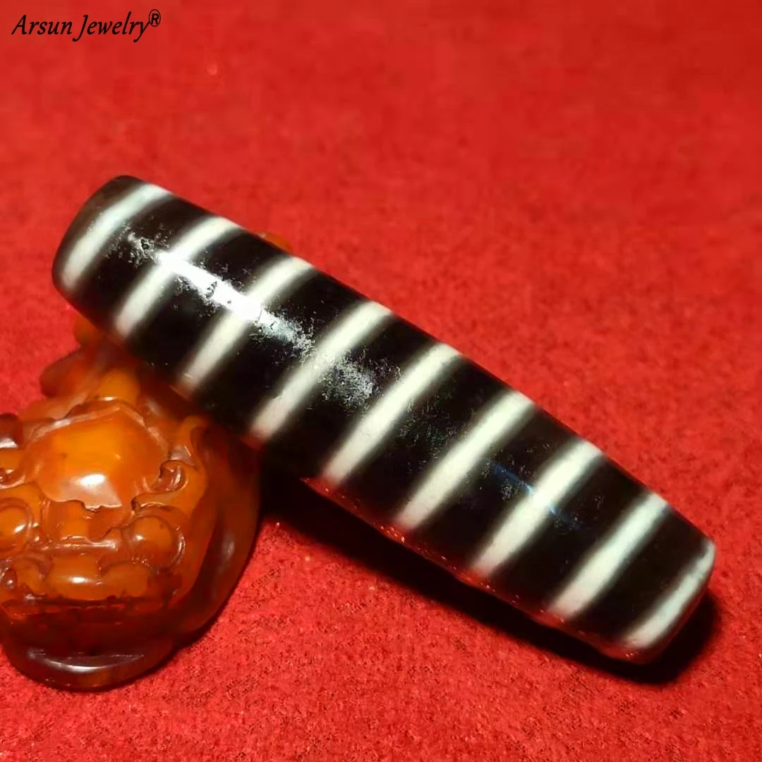 

Tibetan Agate Dzi Beads Special Spiral Wrapped Silk Totem Men's and Women's Jewelry Necklace Pendant