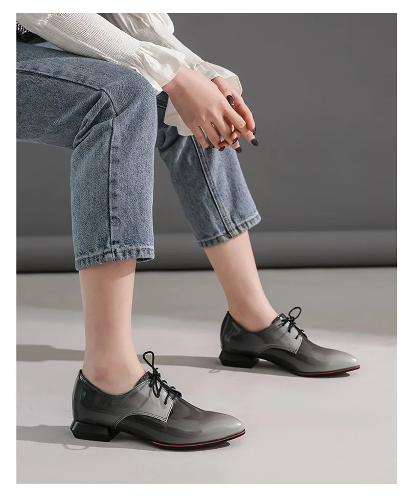 Large Size 33-50 Women Flats Sexy Gradient Patent Leather Low-Heeled Oxford Shoes For Woman 2020 Pointed Toe Lace-Up Lady Flats (26)