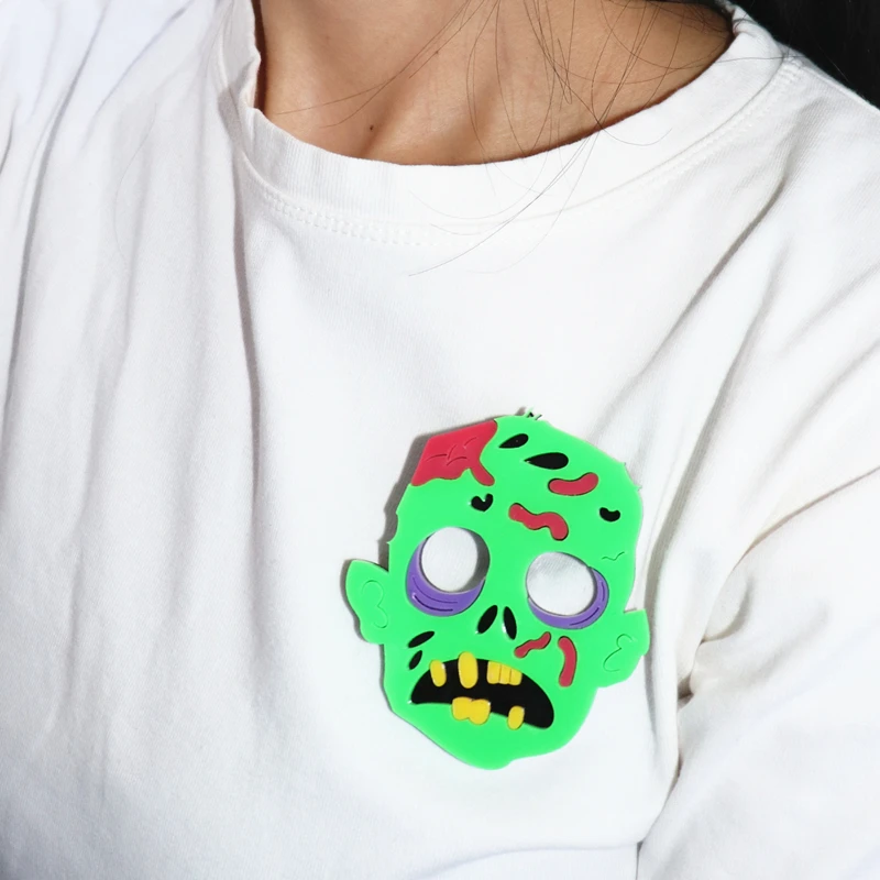 Женские броши KUGUYS Green Zombie акриловые ювелирные изделия аксессуары для Хэллоуина |