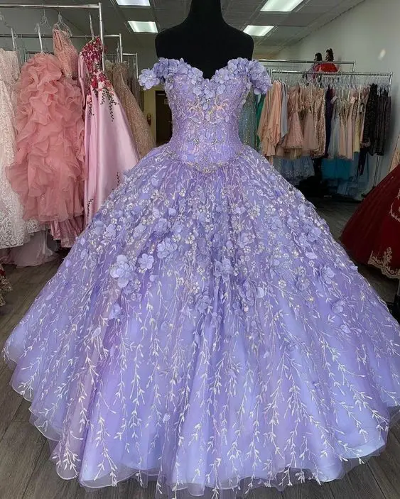 

Sweet 15 Year Lilac Quinceanera Dresses with 3D Flowers Ball Gown Sexy Off the Shoulder Appliques Princess Debut Gowns for Girl