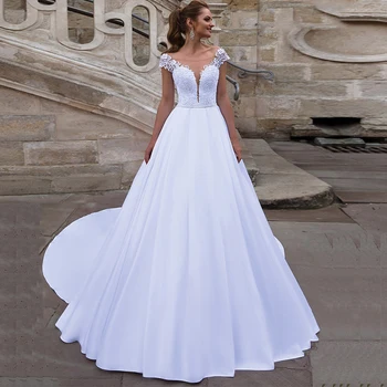

Eightree Lace Wedding Dresses A-Line Appliques V Neck Boho Wedding Gown Bohomian Bride Dresses Backless Vestido De Noiva