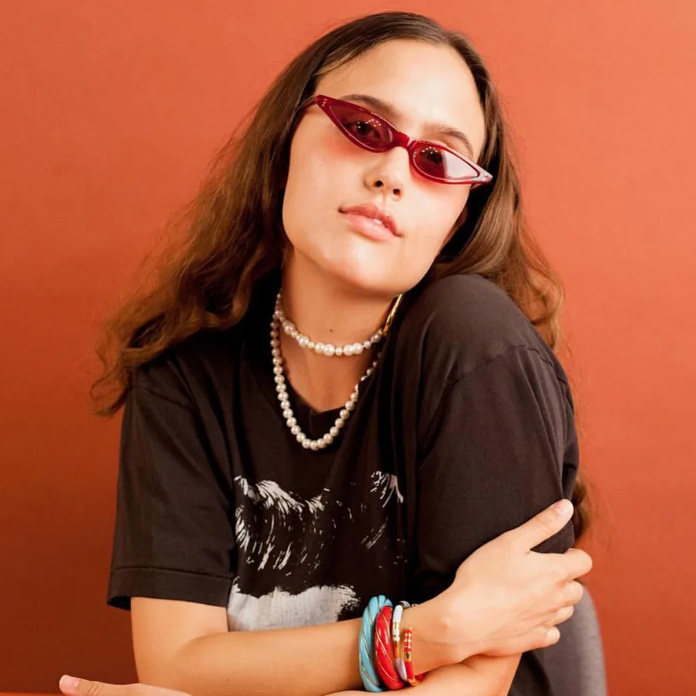 264686_no-logo_264686-0-09