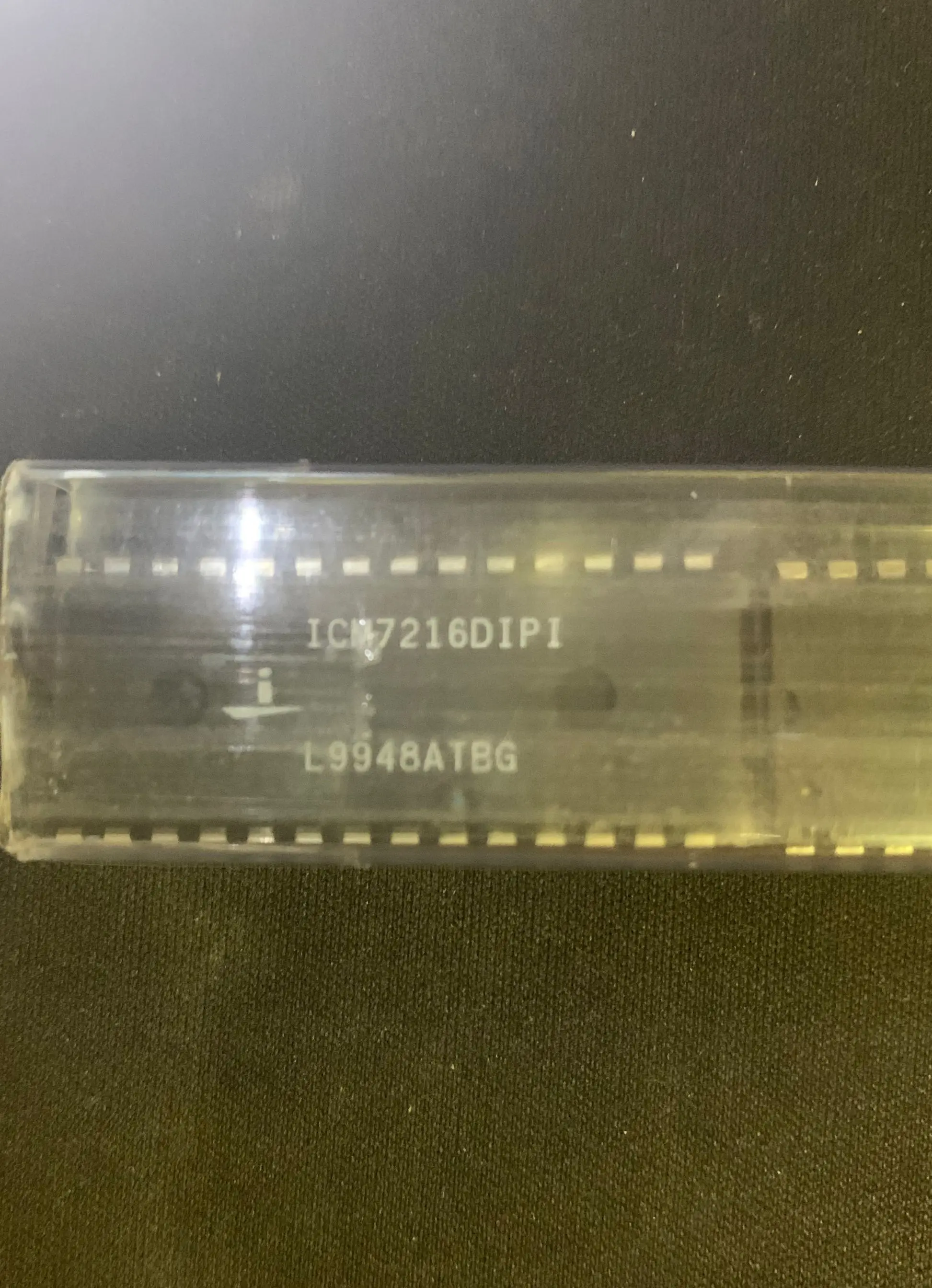 

2pcs/lot ICM7216 ICM7216DIPI DIP28 NEW Original