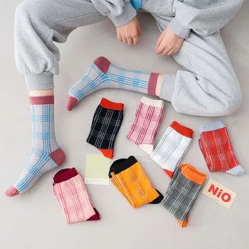 

Dreamlikelin Retro Fashion Girl Plaid Cotton Socks College Style Female Sweet Crew Socks For Spring Autumn