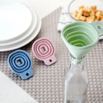 

1pcs Mini Foldable Funnel Collapsible Silicone Portable Soft Home Household Liquid Dispensing Kitchen Tools Gadgets Colander