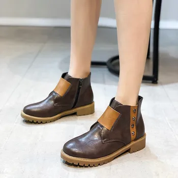 

2020 new Zipper PU Leather mid-heel Fashion Rivet Short Boots Winter Warm Fur Round Toe Casual Women Ankle Boots