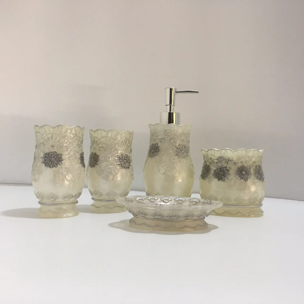 CC6C025F7DF974B9CB2CB3F58E62FAE1