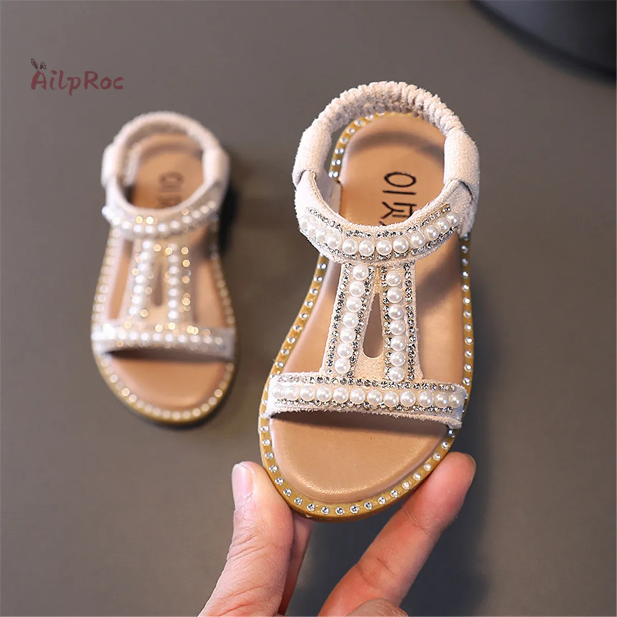 Fashion Girls Sandals Kids Summer Shoes 2022 Elegant Pearl Roman Party Princess Shoe Flats Non-slip Casual Baby Beach Sandals child shoes girl Children's Shoes