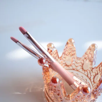 

Portable Lip Brush with Lid, Lipstick Heart Small Number Brush GIRL'S Artificial Fiber Women's Makeup Artist Lip Brush Standard