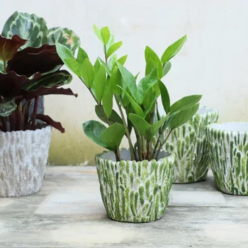 

Splicing air permeable open circular cement flowerpot silica gel molds DIY manual molds