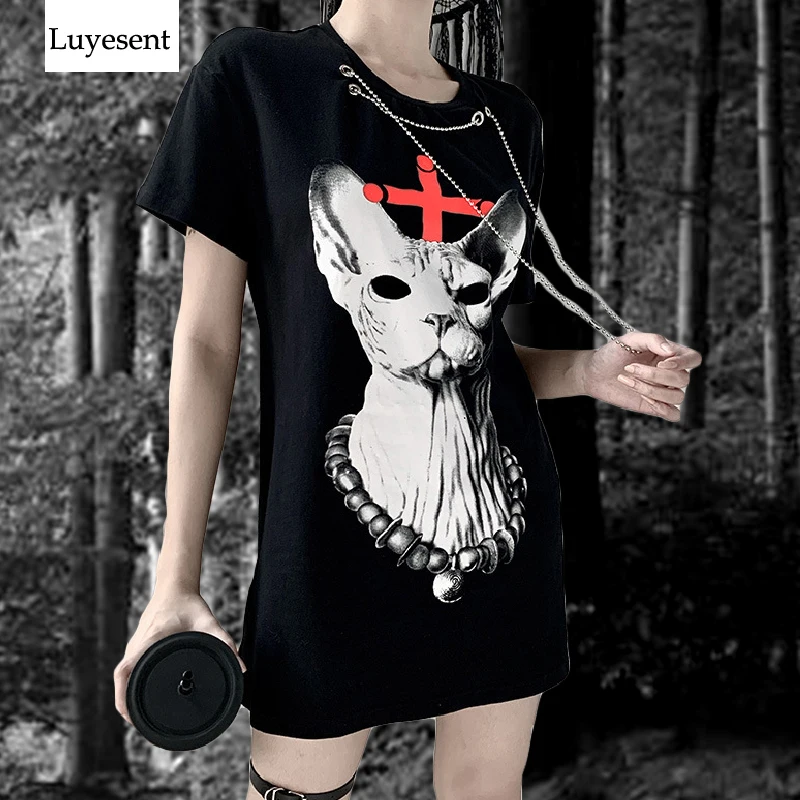 Black Dark Goth Women Long T-shirts 2020 Lady Cool Cross Print Chains Eyelet O Neck Tshirt Gothic Punk Basic Hipster Hip-hop Top
