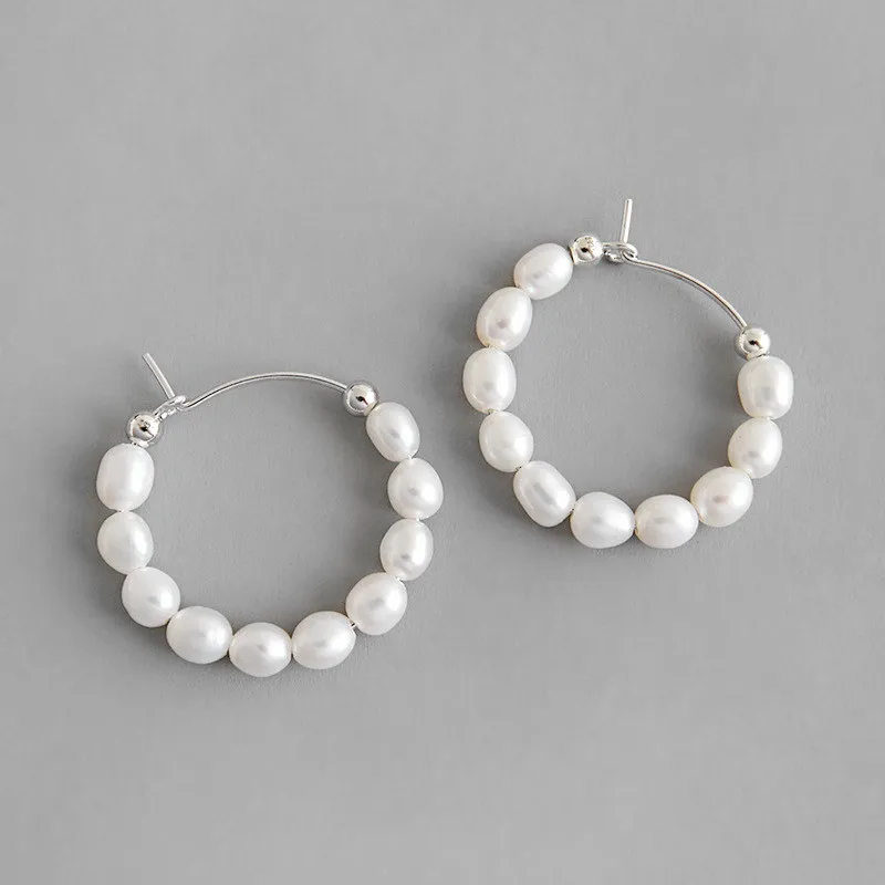 

DAIWUJAN 925 Sterling Silver Pearl Earrings INS Freshwater Pearl Beaded Hoop Earrings Female Temperament Wild Silver Earrings