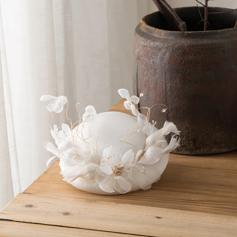 

Новинка Женская шикарная Вуалетка головной убор для коктейльной свадебной вечеринки головной убор для церкви головной убор из пряжи с цветком аксессуары для волос