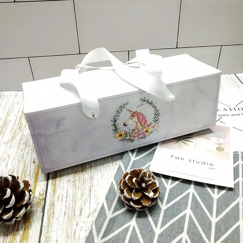 20 шт бумажная Подарочная коробка Свадебная вечеринка закручиватель для рулета коробка венок Крафт бумажная упаковка для еды Конфеты Кекс и печенья выпечка в форме снежинок бумага - Цвет: B