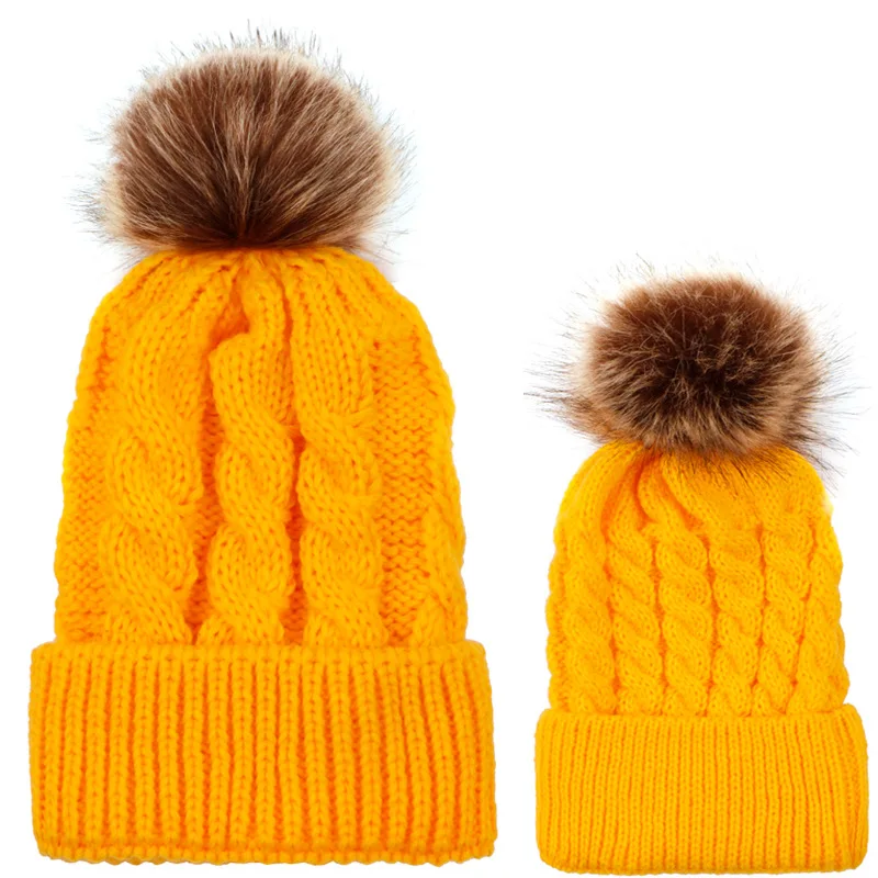 Рождественские шапки для женщин, для малышей, 2 предмета, теплая зимняя шапка, Вязаная Шерстяная Круглая Шапочка, меховая шапка с помпоном-кисточкой, вязаная крючком шапка - Цвет: Цвет: желтый