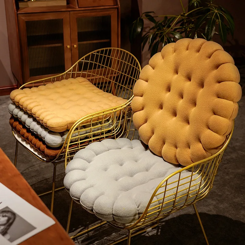 Real life Biscuit Shape Plush Cushion Soft Creative Pillow Chair Car Seat Pad Decorative Cookie Tatami Back Cushion Sofa Home 5