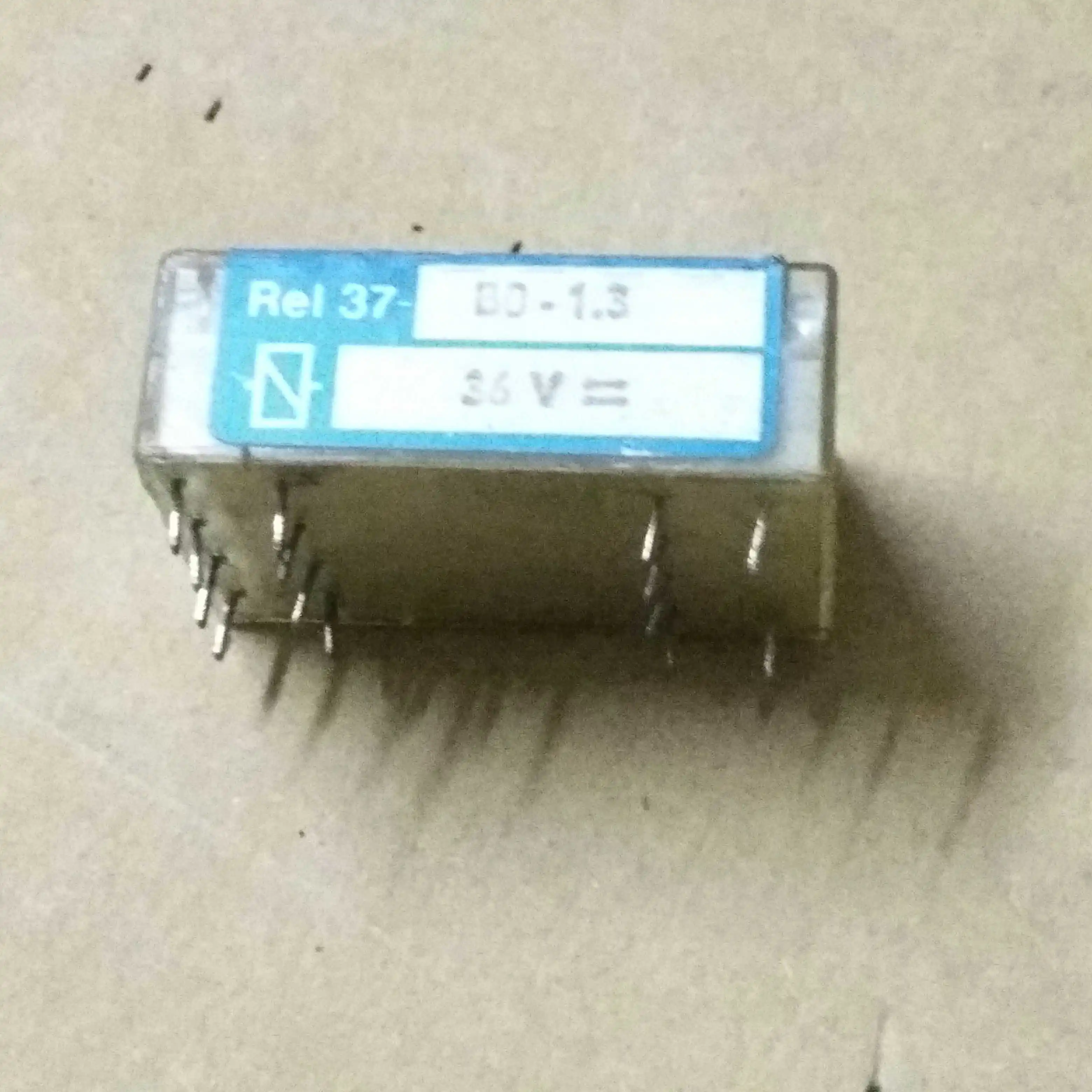 

Free Shipping 10PCS/LOT REL37-BO-1.3 24V Electric Relay